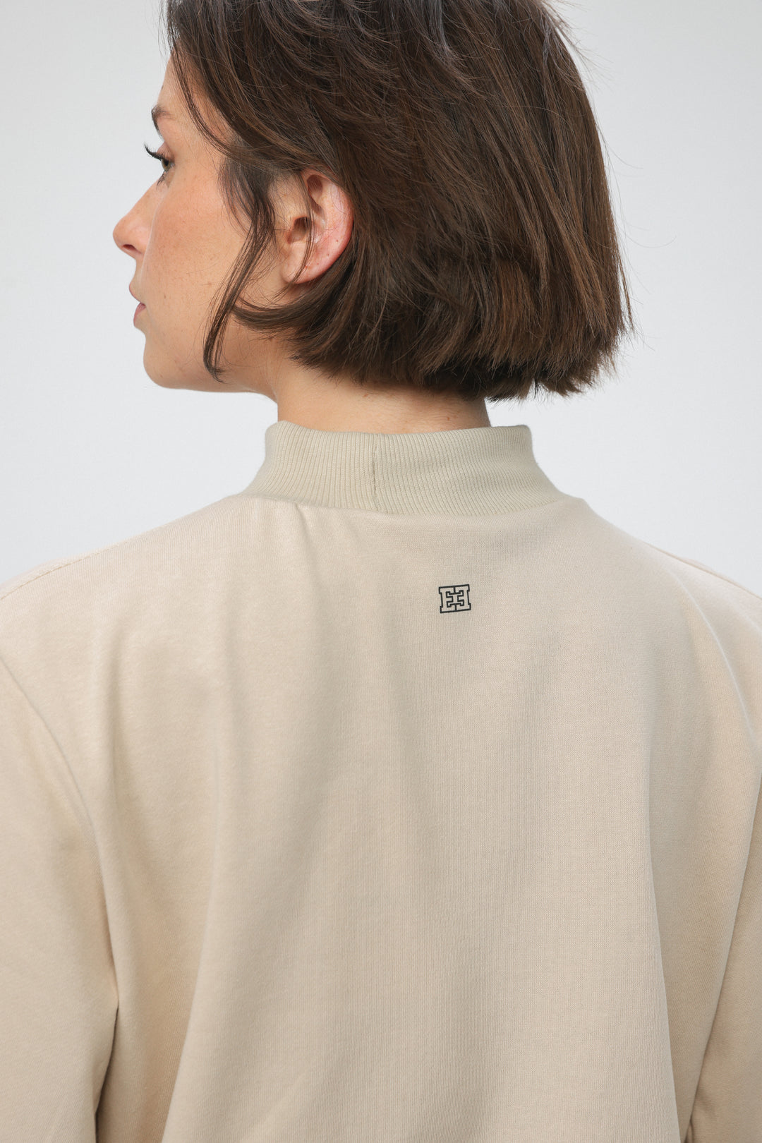 Outline Cream Sweatshirt