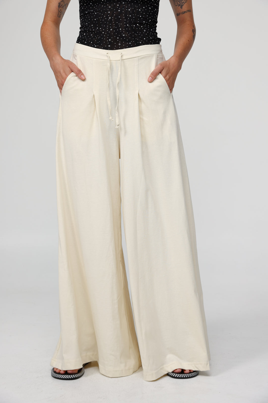Take Cream Wide Bottoms