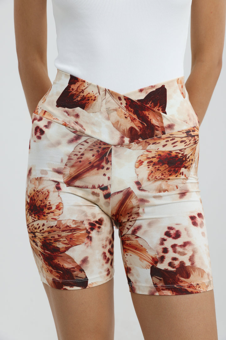 Dani Cream Floral Short Leggings