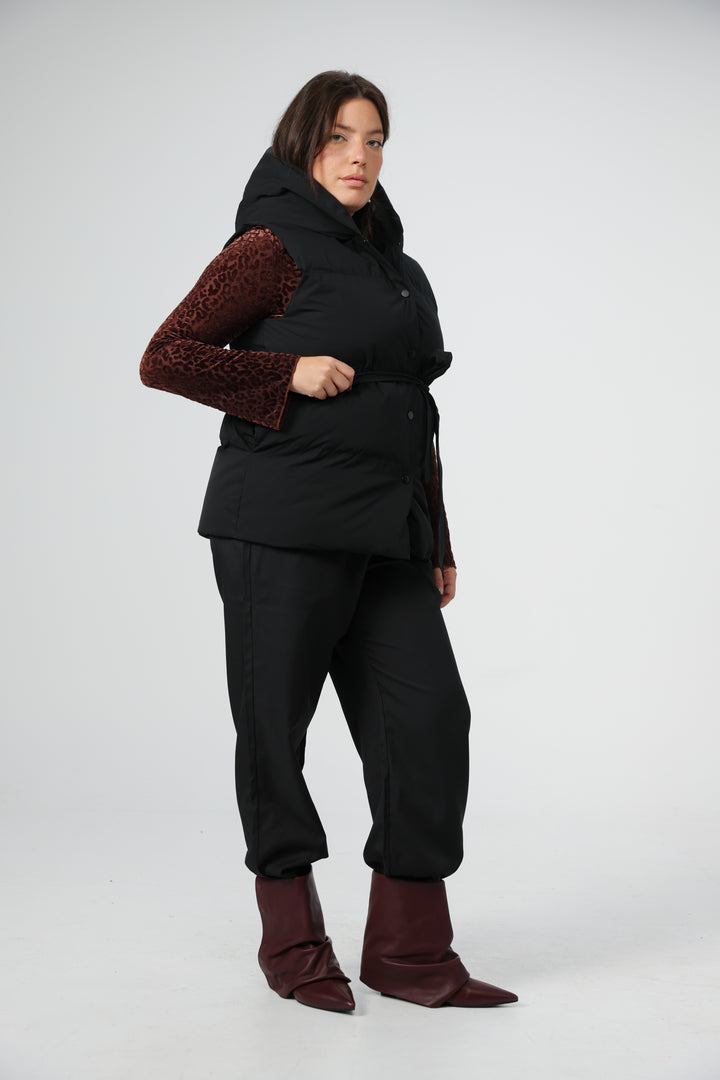 ווסט שחור לאישה מידה L Quilted Black Vest