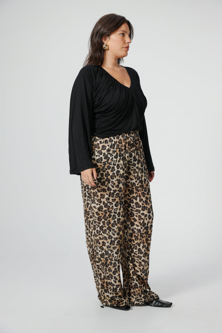 Aladdin Leopard Bottoms