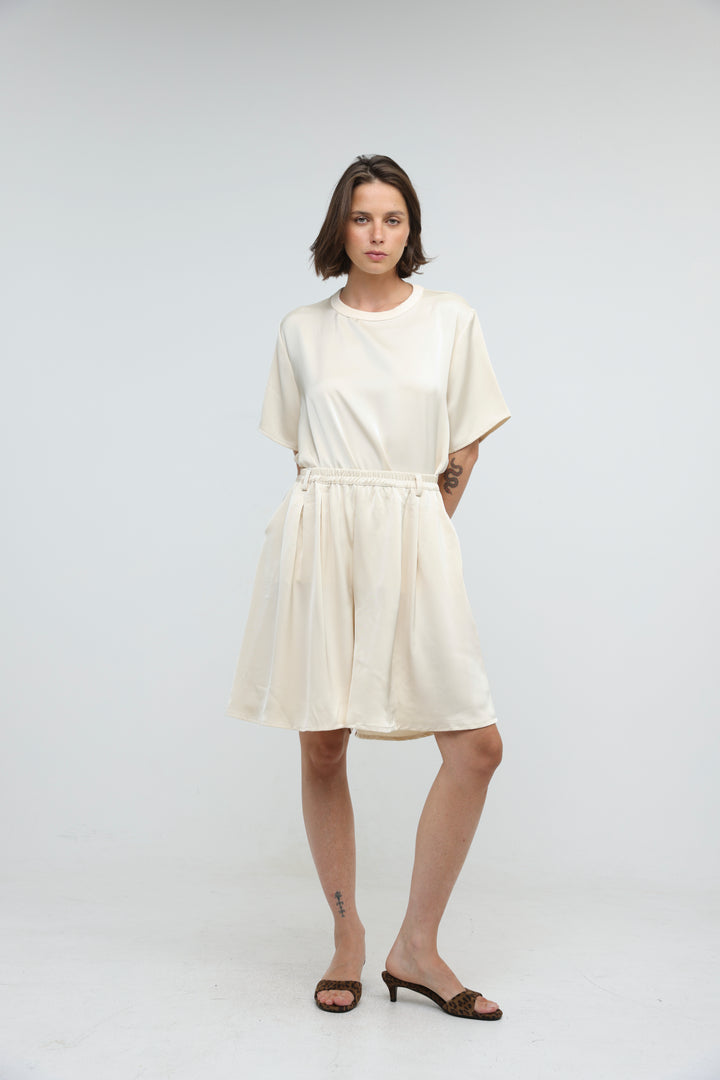 Satin Cream Wide Bermuda Shorts