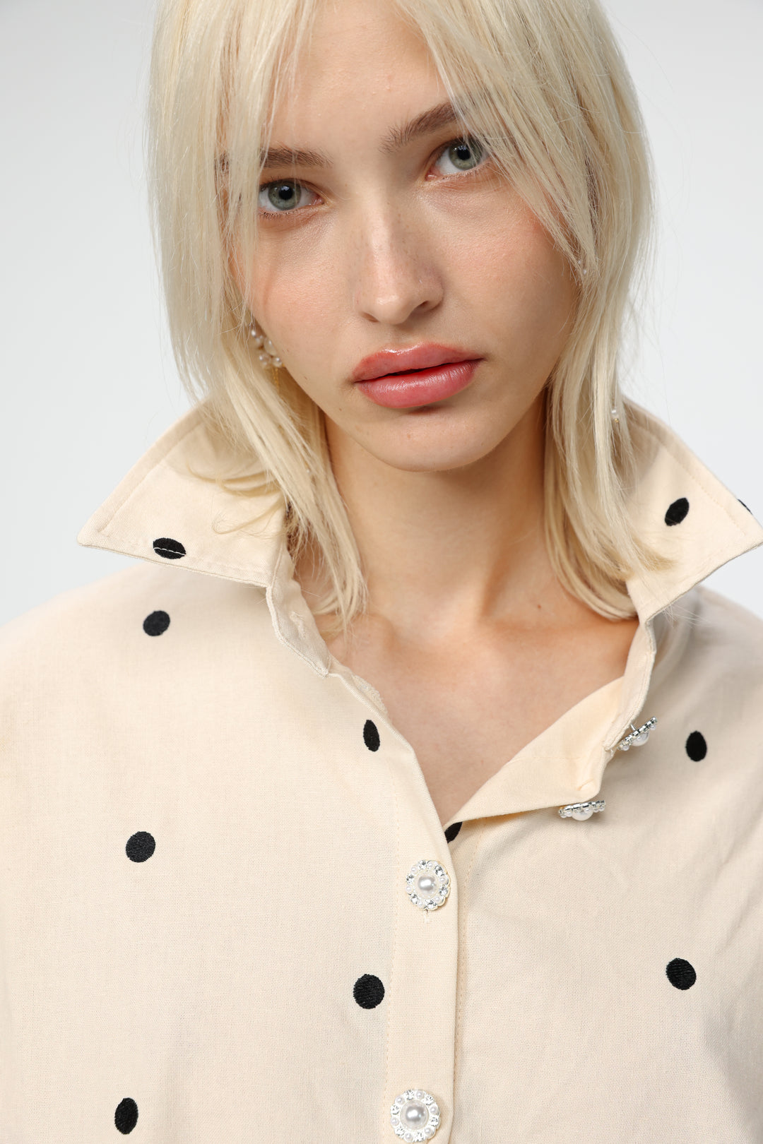 Lipstick Cream Buttoned Shirt