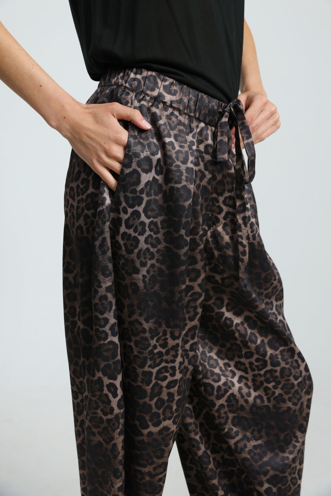Airy Leopard Bottoms