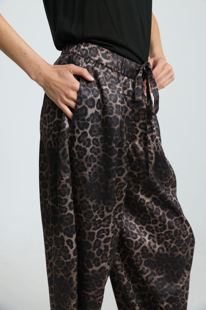 Airy Leopard Bottoms