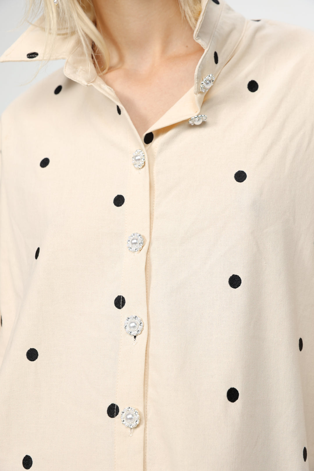 Lipstick Cream Buttoned Shirt