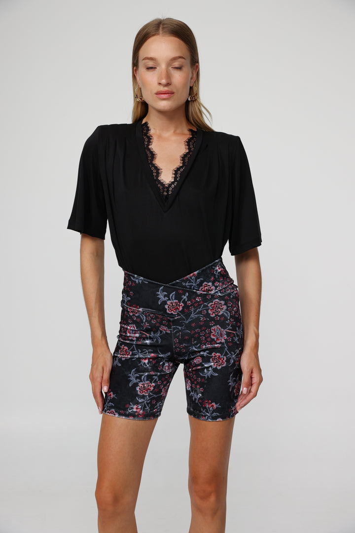 Dani Floral Velvet Short Leggings
