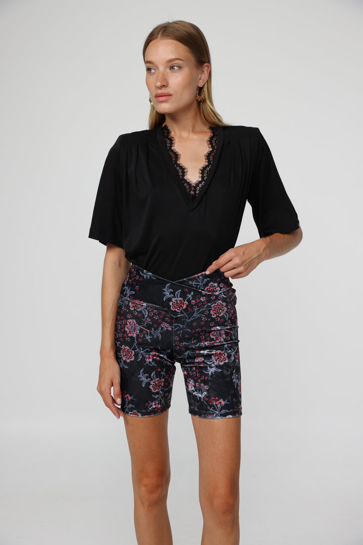 Dani Floral Velvet Short Leggings