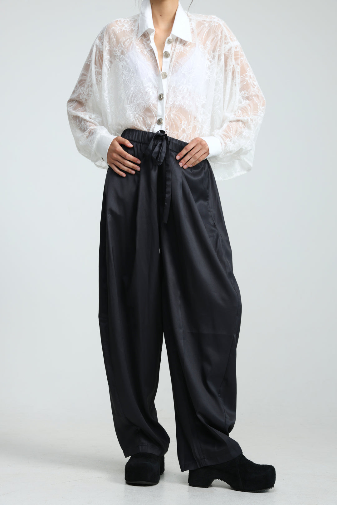 Airy Black Bottoms