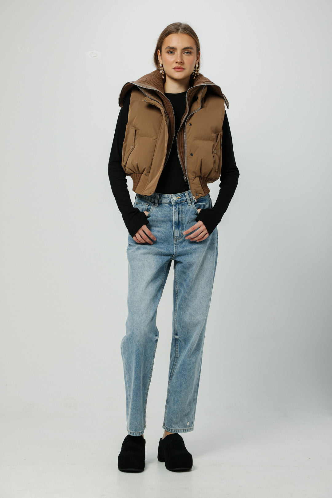 וסט בצבע חום קאמל לנשים Mine Camel Vest 
