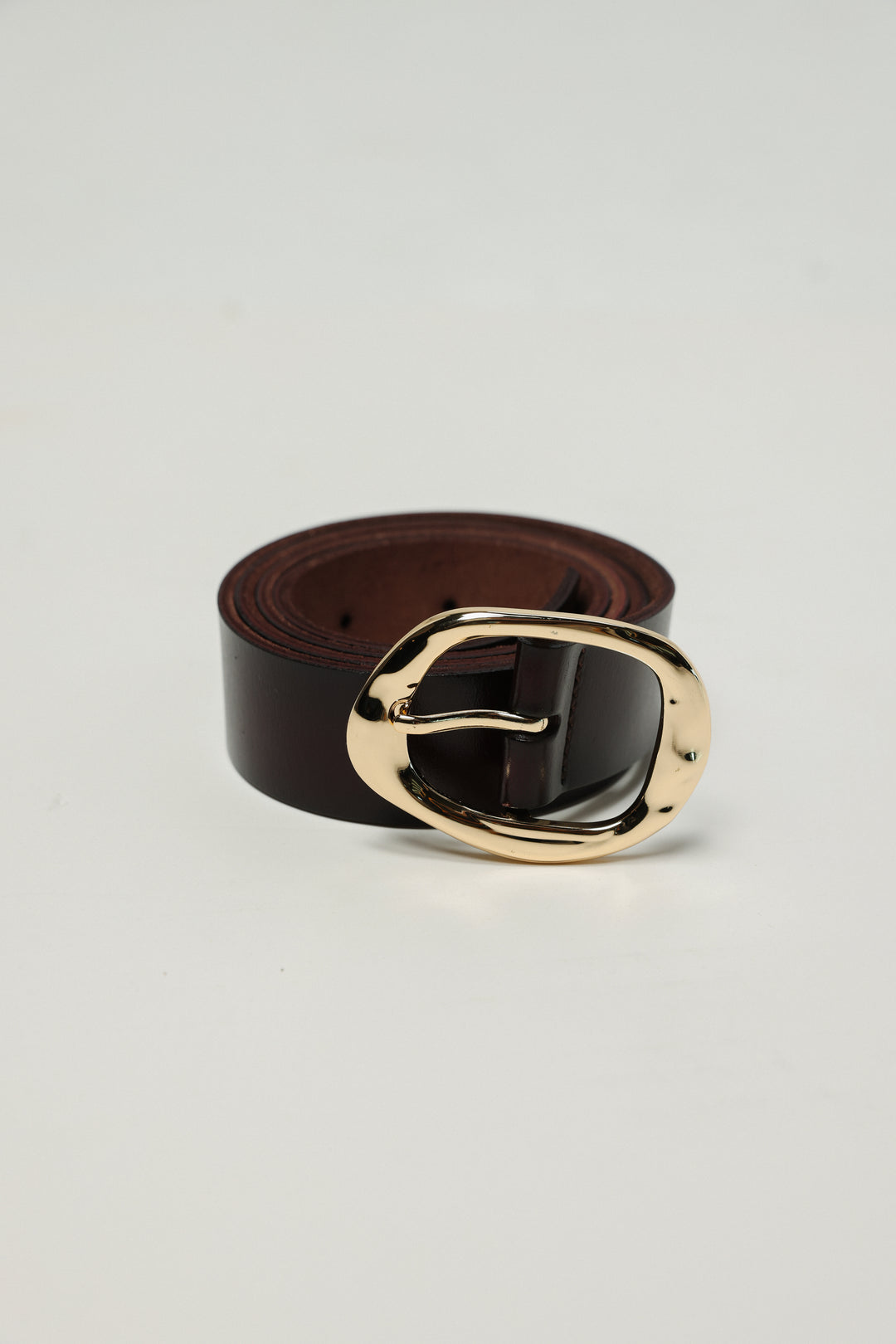 Ovel Buckle Brown Leather Belt
