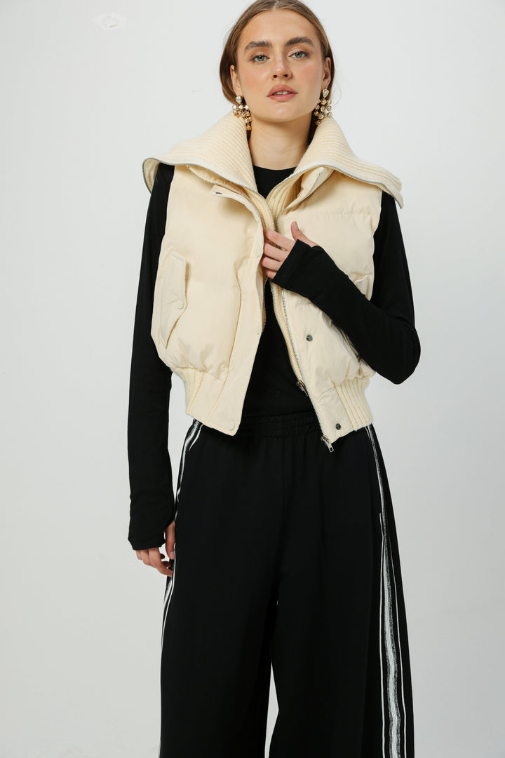 אפודת וסט לנשים בצבע חום קרם Mine Cream Vest