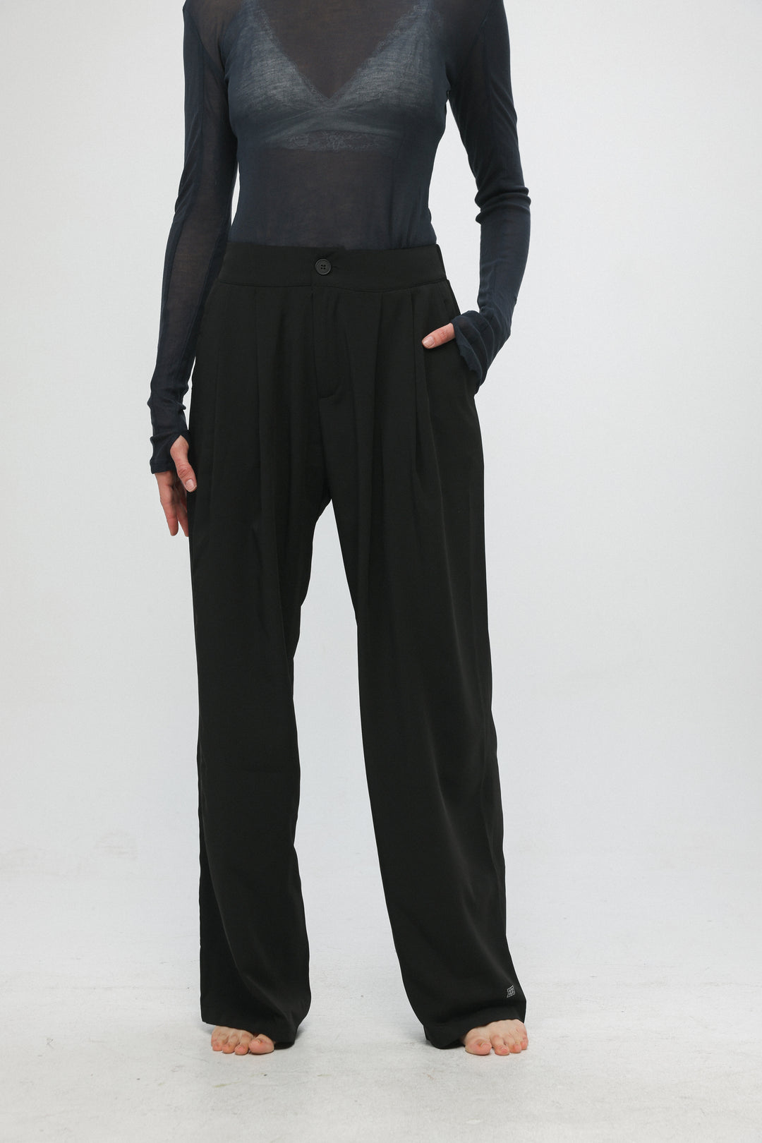 Leo Black Bottoms