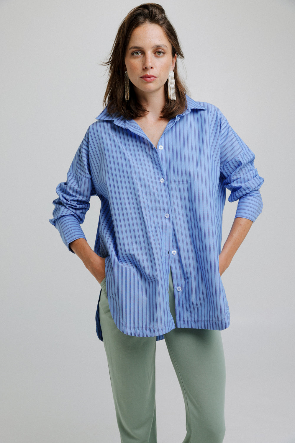 חולצה מכופתרת לנשים Stripes Blue Buttoned Shirt 