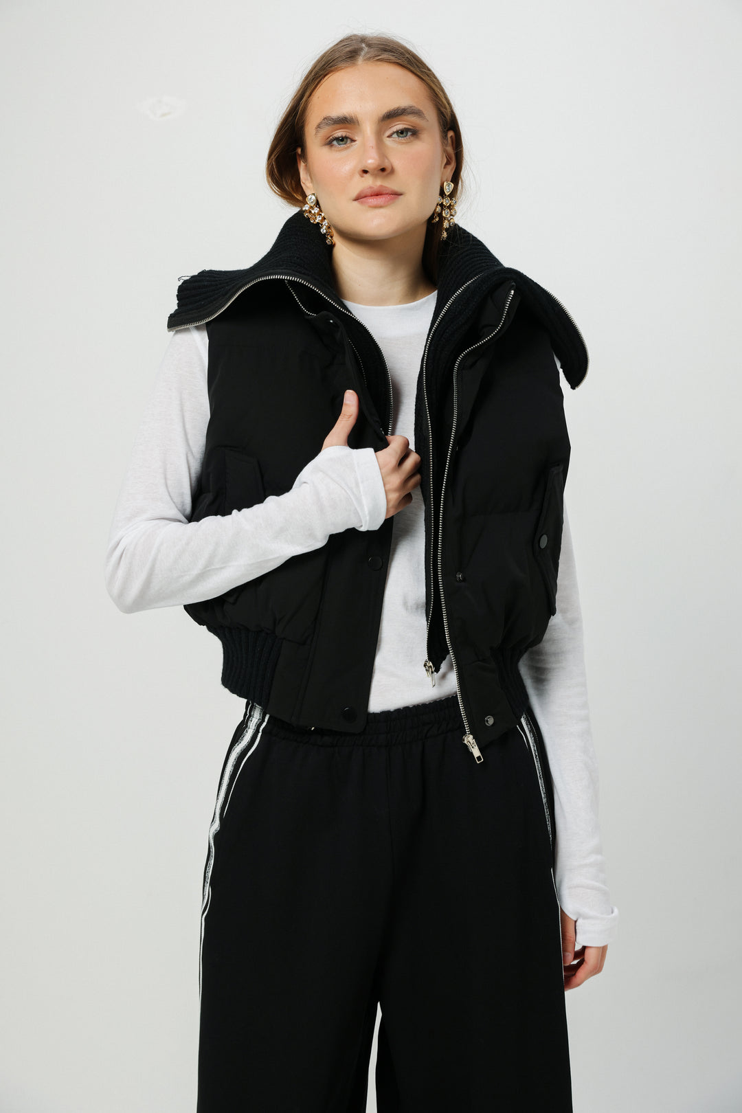 וסט בצבע שחור לנשים Mine Black Vest