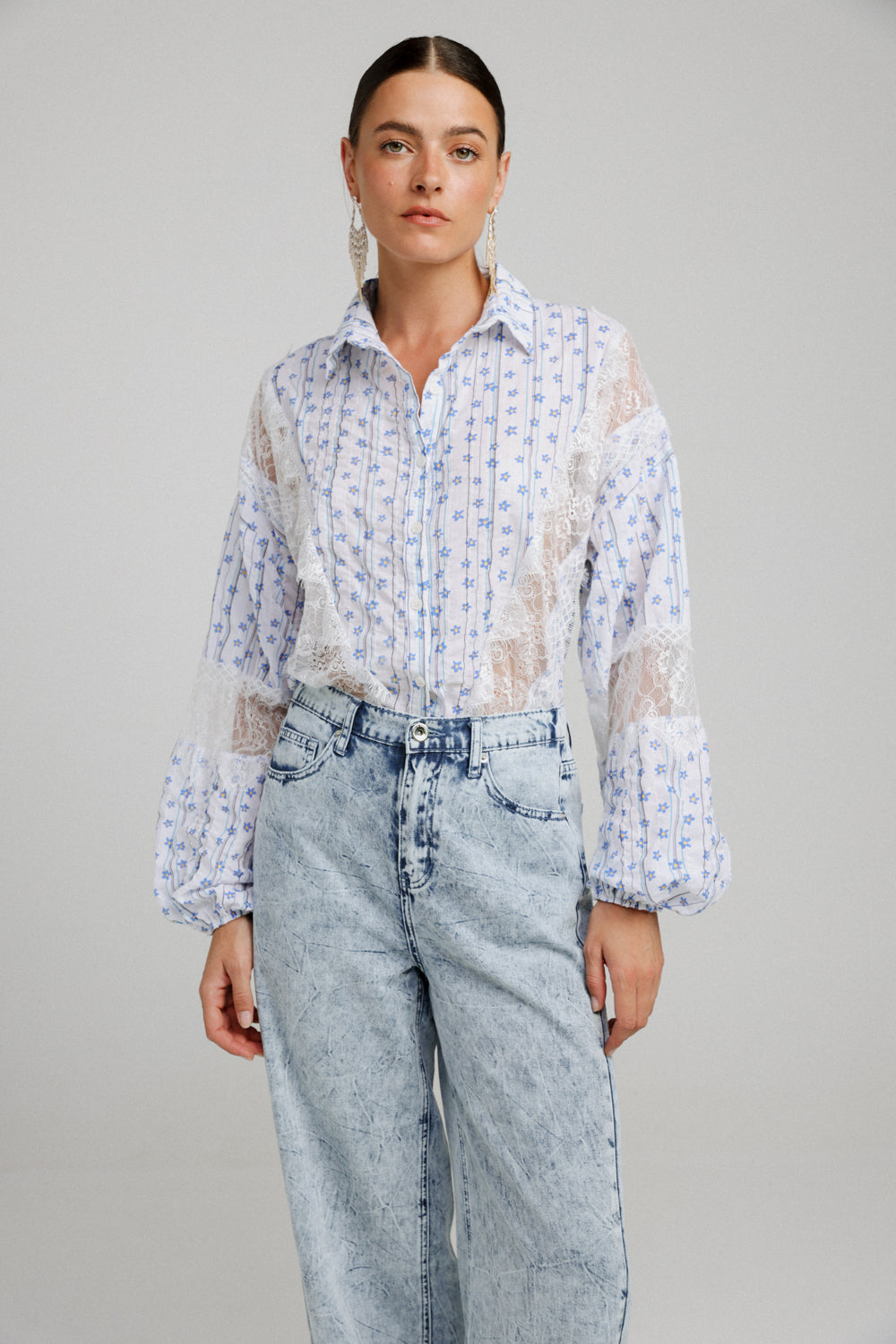 Flowers&Lace Buttoned Shirt