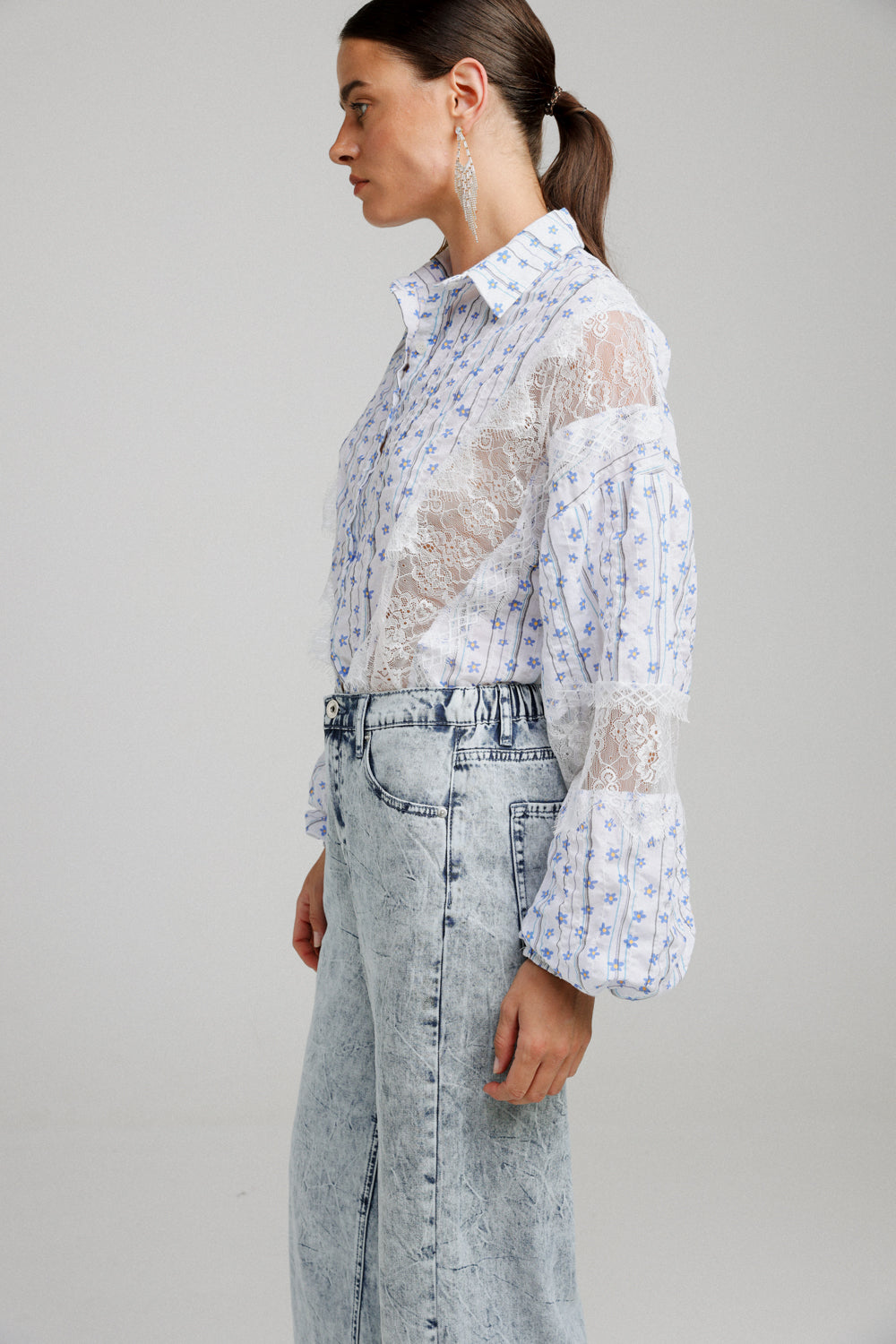 Flowers&Lace Buttoned Shirt