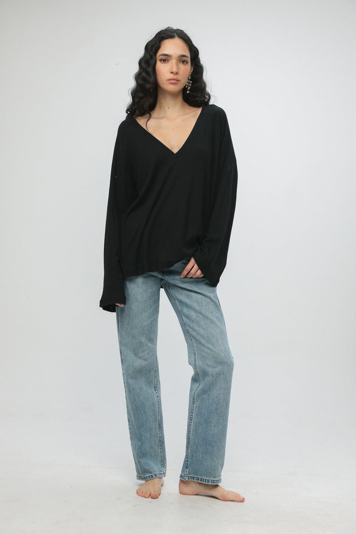 Clean10 Black Rib V Shirt