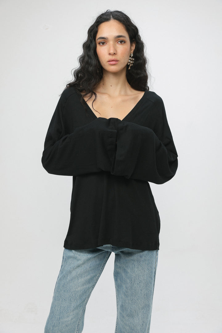 Clean10 Black Rib V Shirt