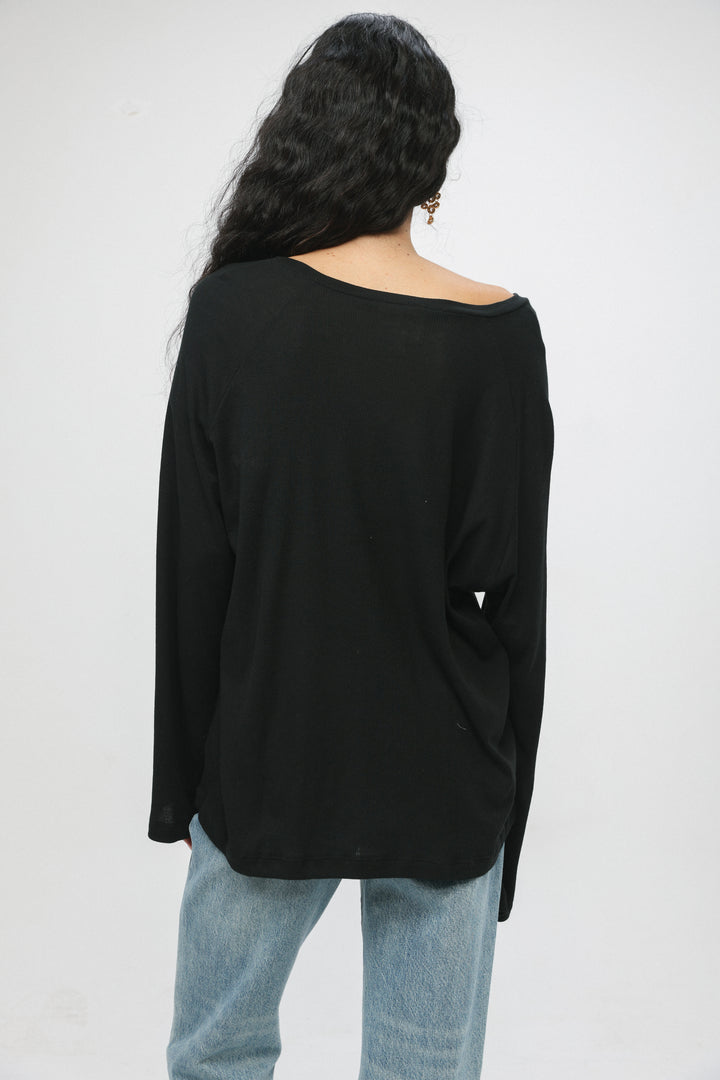 Clean10 Black Rib V Shirt
