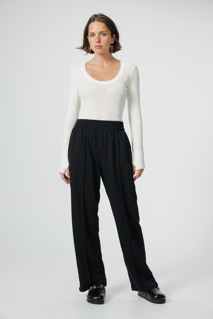 Shift Black Bottoms