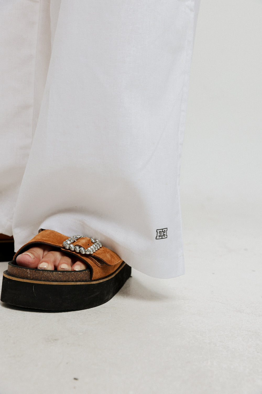 Linen White Bottoms