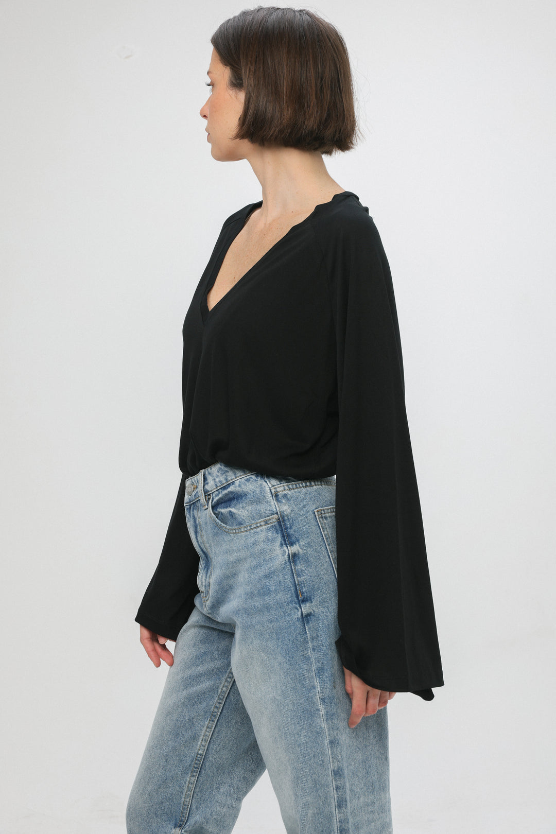 Clean10 Black V Shirt