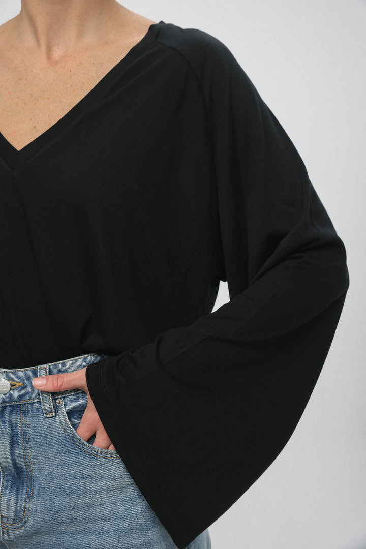 Clean10 Black V Shirt