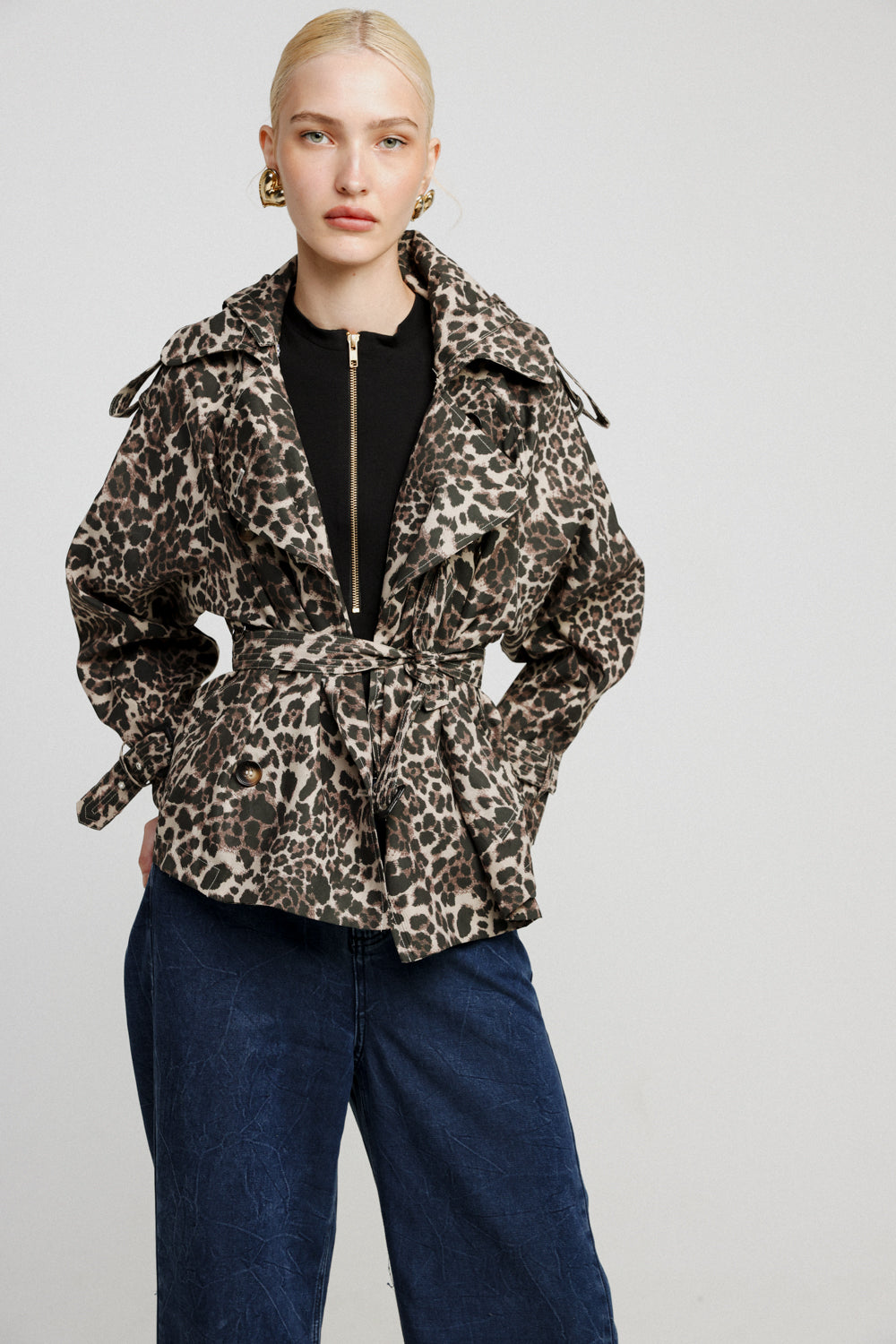 מעיל טרנץ מנומר עם כיסי צד Leopard Short Trench Coat