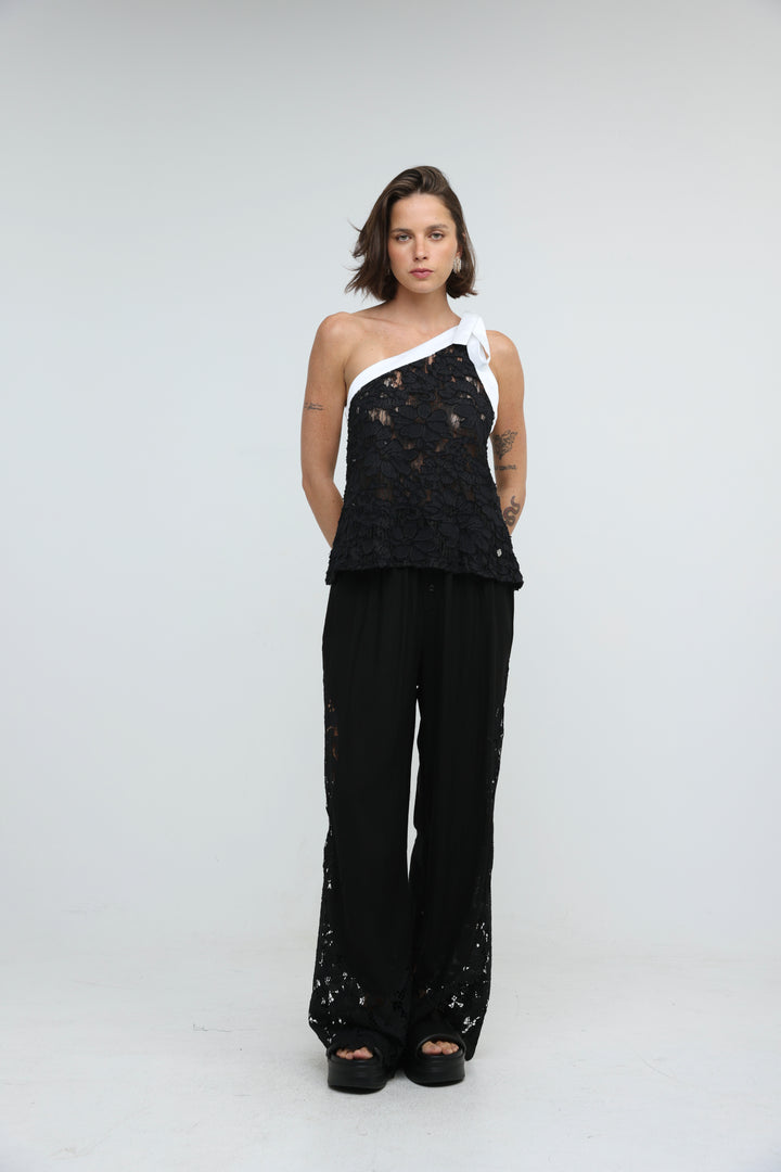 Lace Detail Black Bottoms