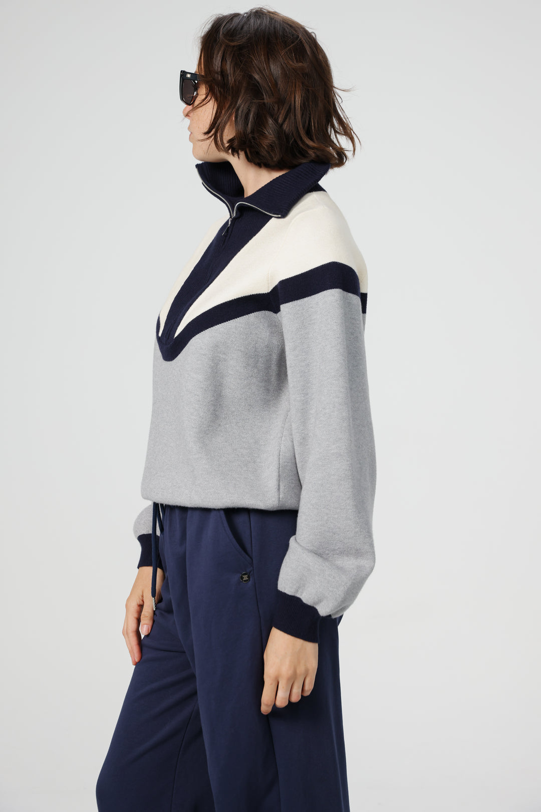 Peer Navy Sweater