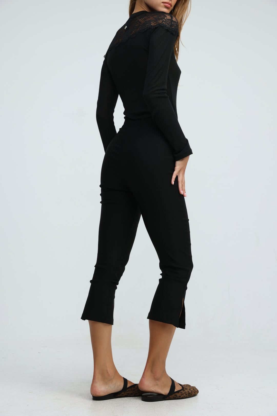 Quarter Black Bottoms