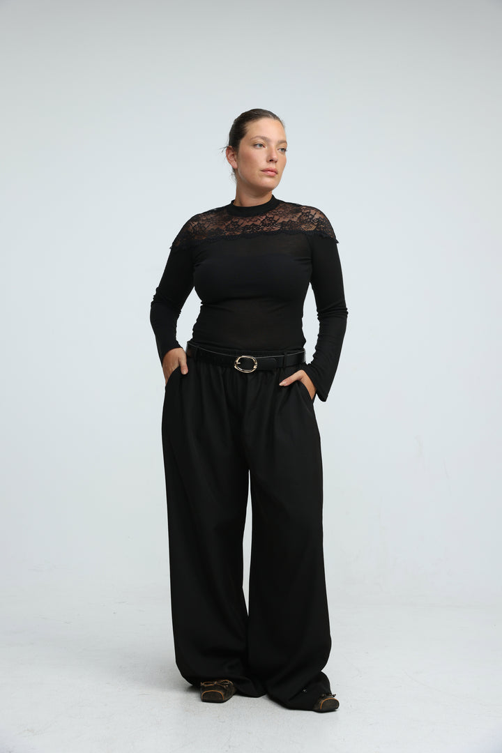 Case Black Shirt