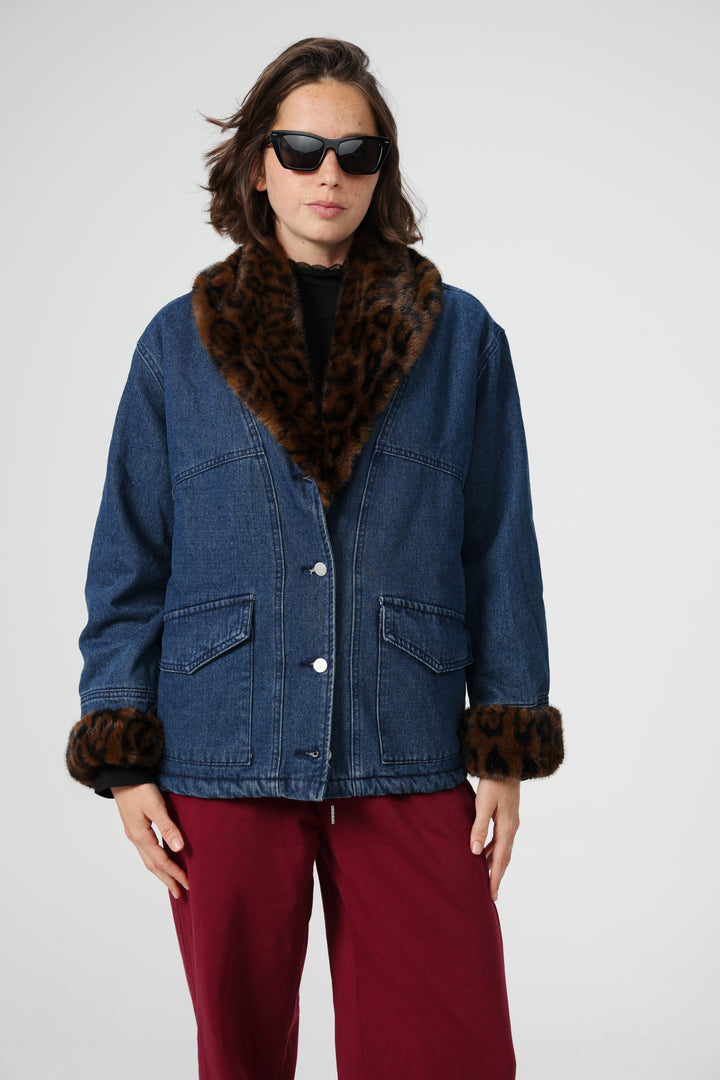 מעיל ג'ינס עם פרווה לאישה Seagull Blue Denim Jacket