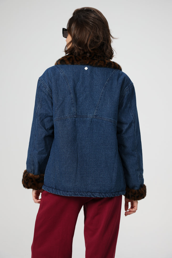ג'קט ג'ינס כחול גב Seagull Blue Denim Jacket