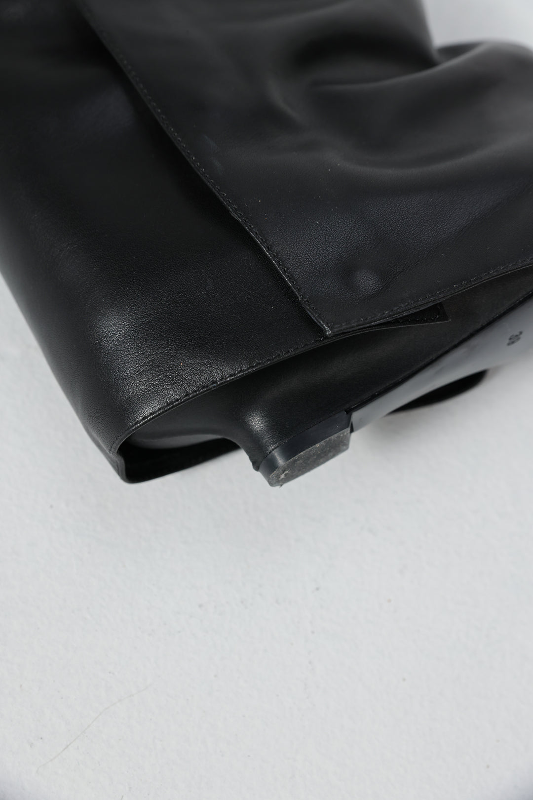 מקף עור שחור עם עקב נמוך Black Leather Boots 