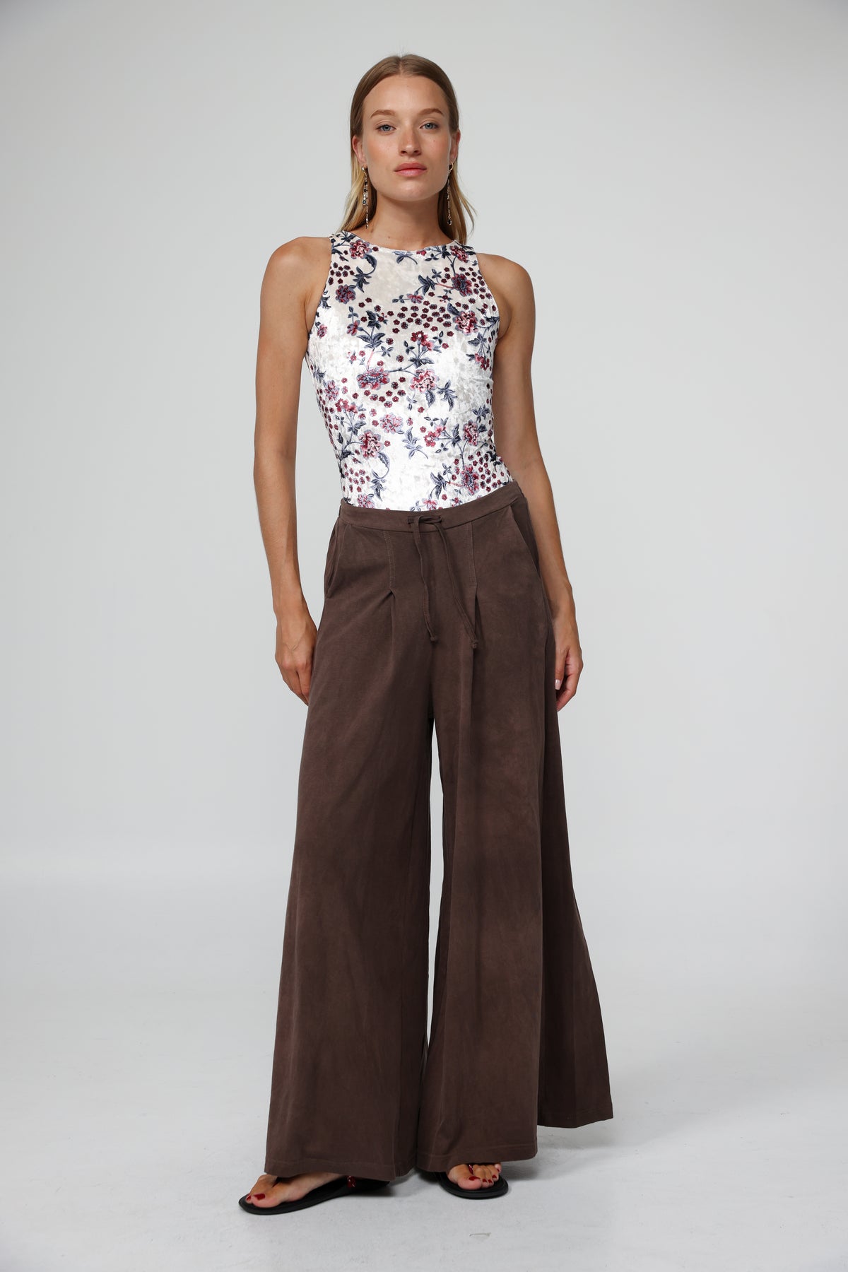 トップス fetico floral print velour bodysuits FETICO】 CUT-OUT BUSTIER JUMPSUIT / FLORAL PRINT TURTLE