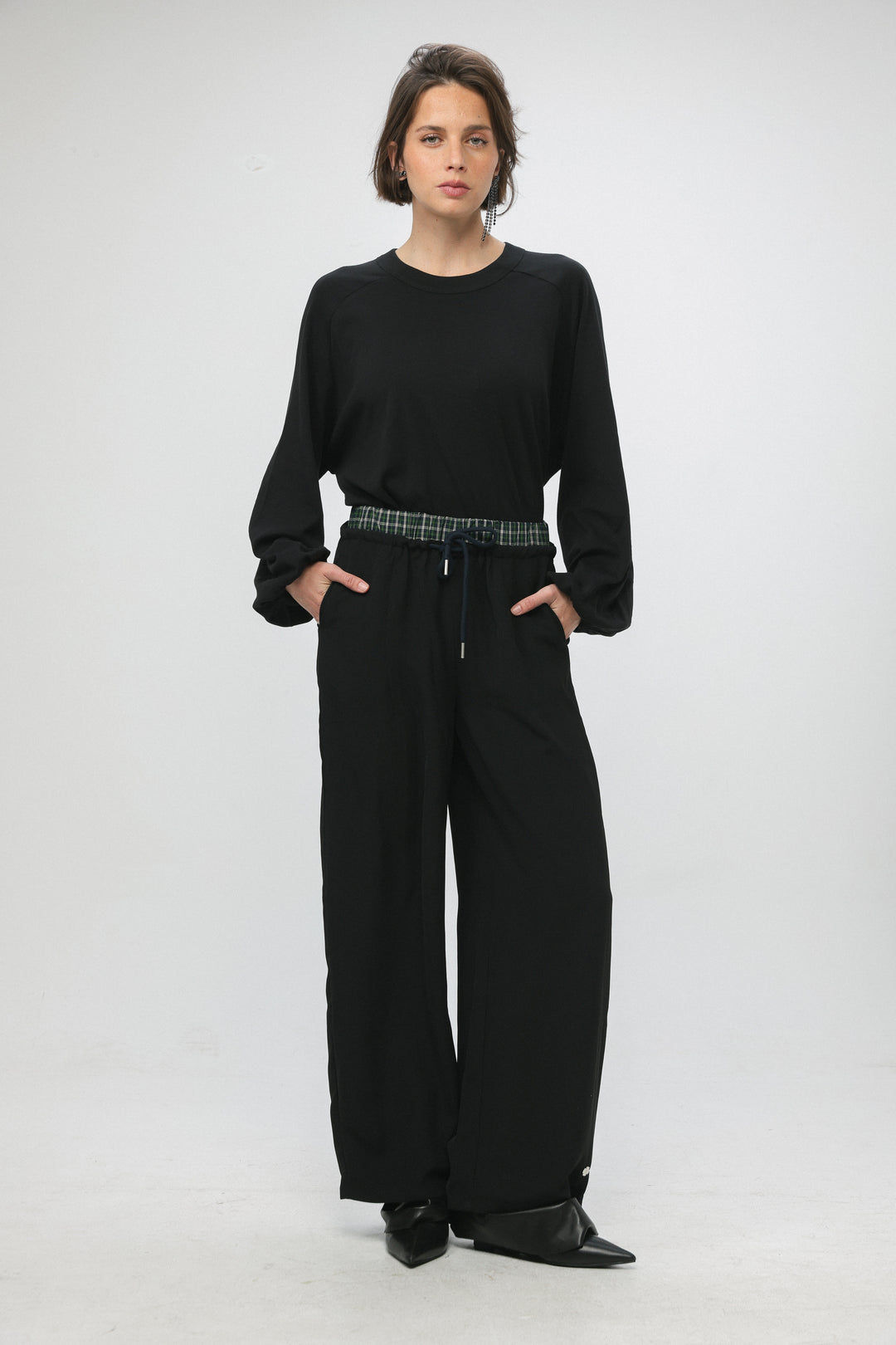 Box Black Bottoms