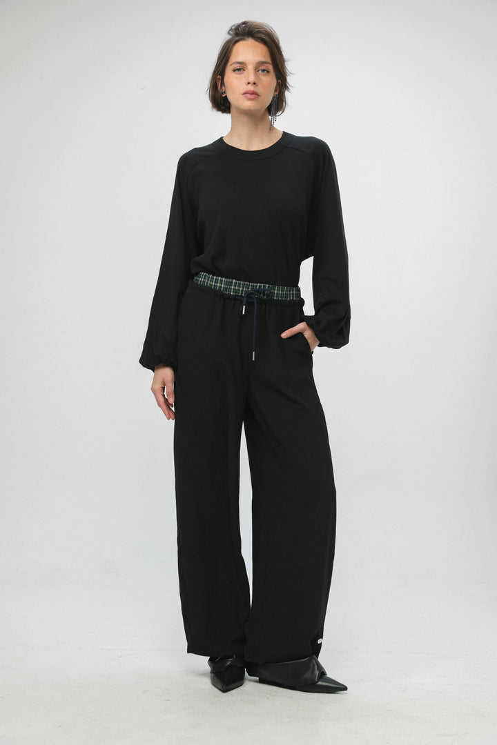Box Black Bottoms