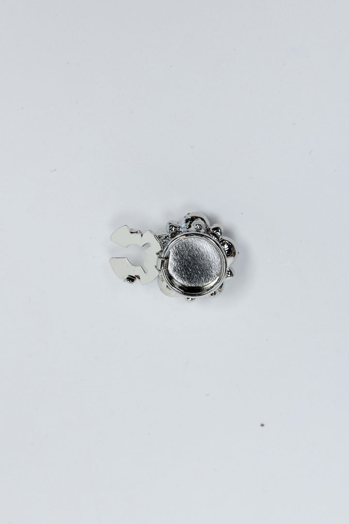 Pearl Flower Button