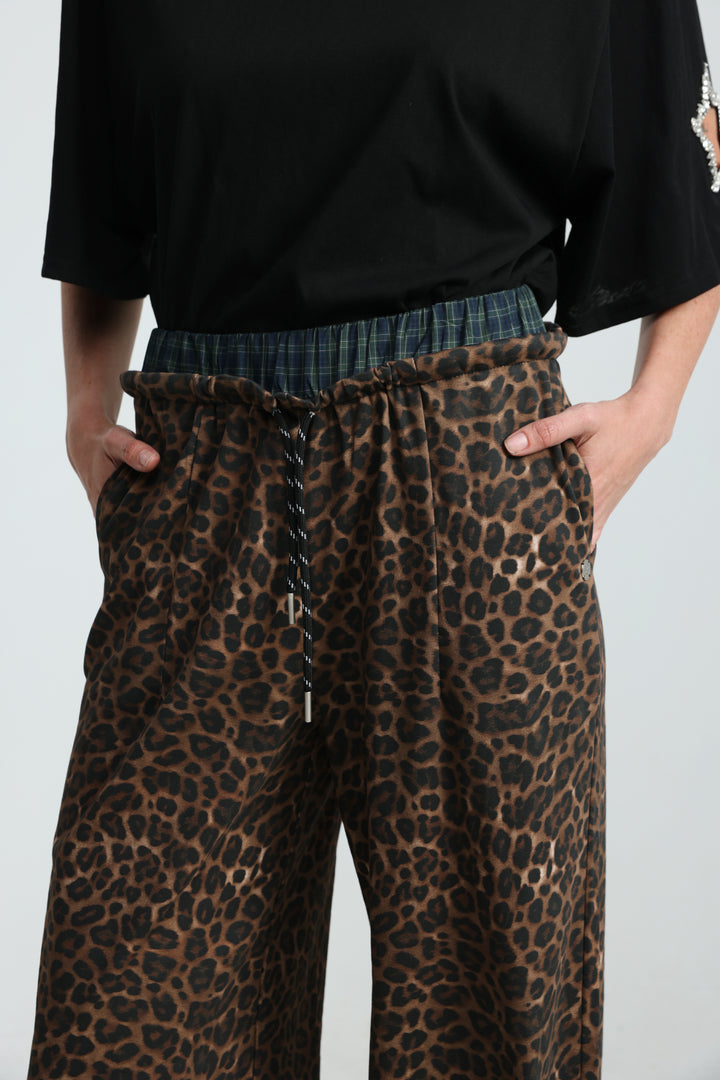 Vibes Leopard Joggers
