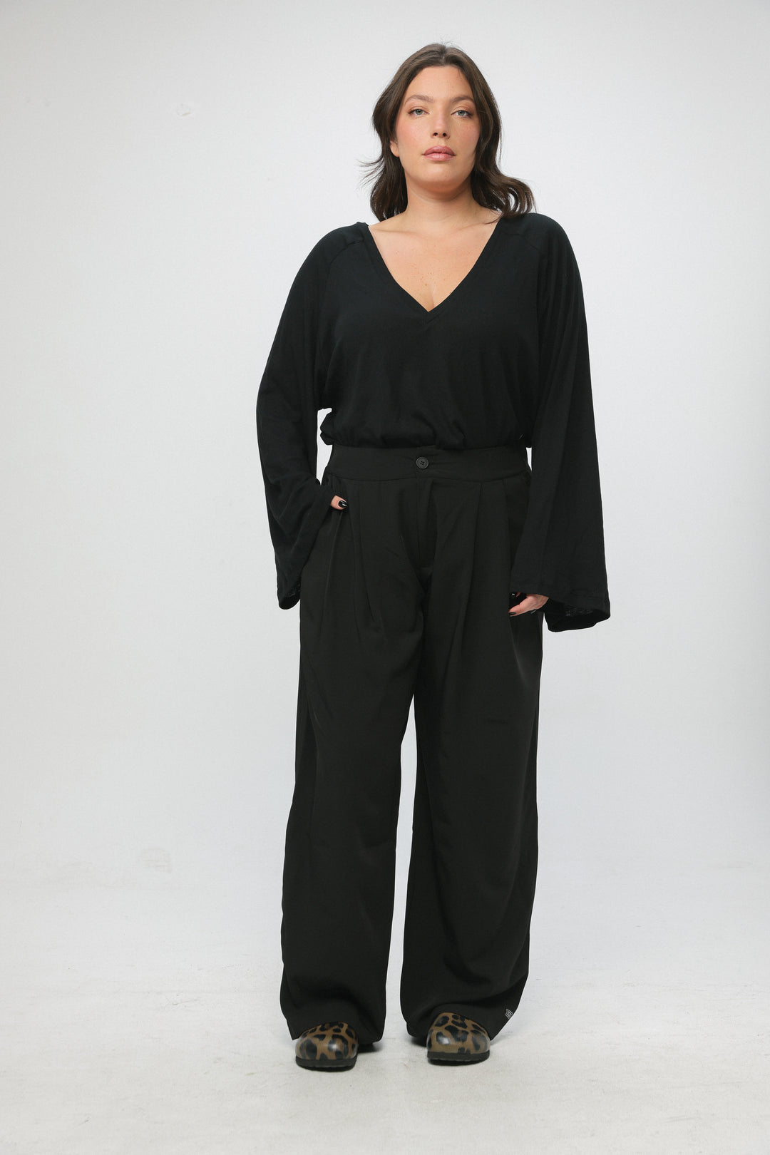 Leo Black Bottoms