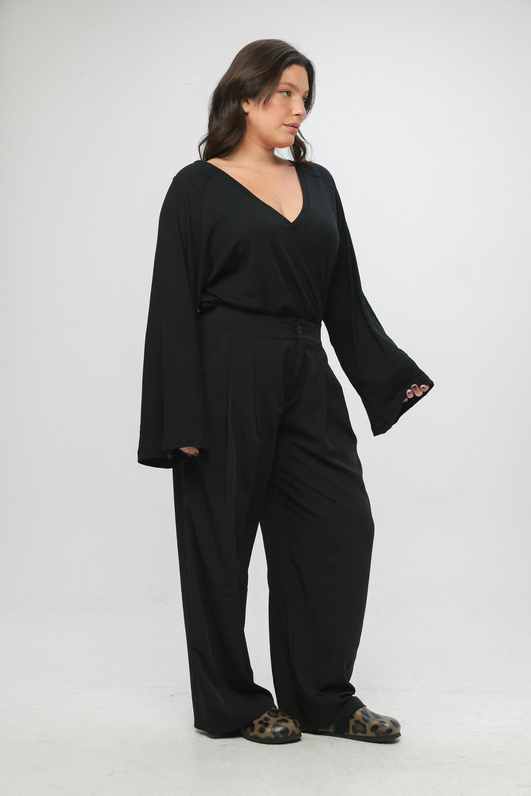 Leo Black Bottoms