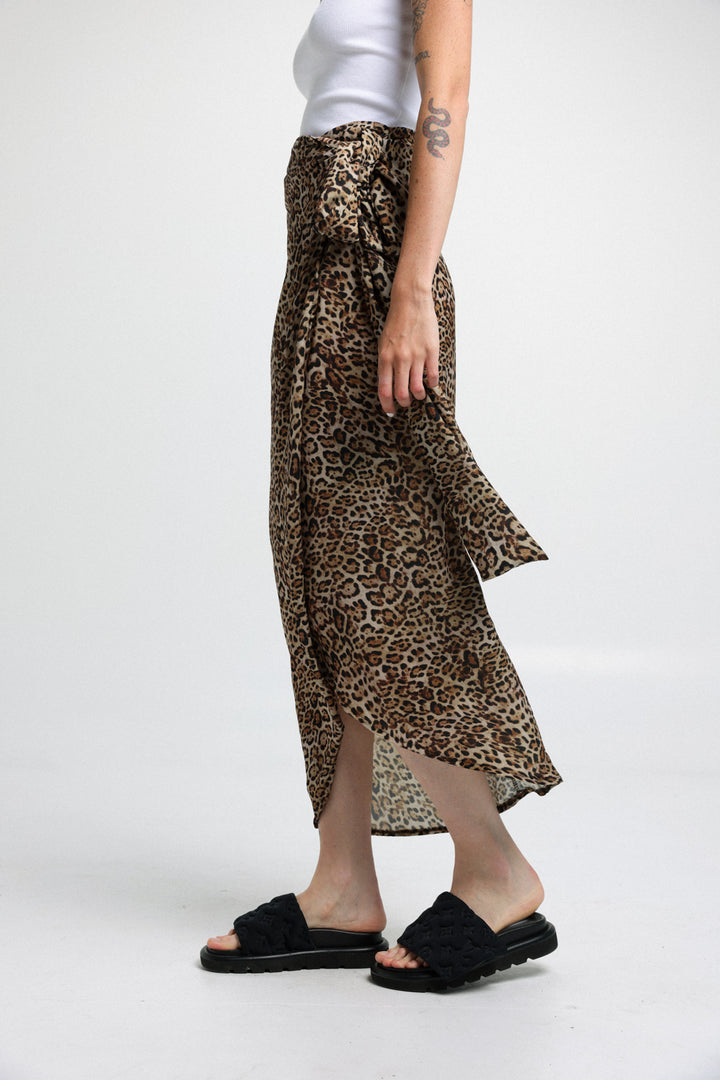 חצאית מנומרת Leopard Skirt מעטפת סיסטרז