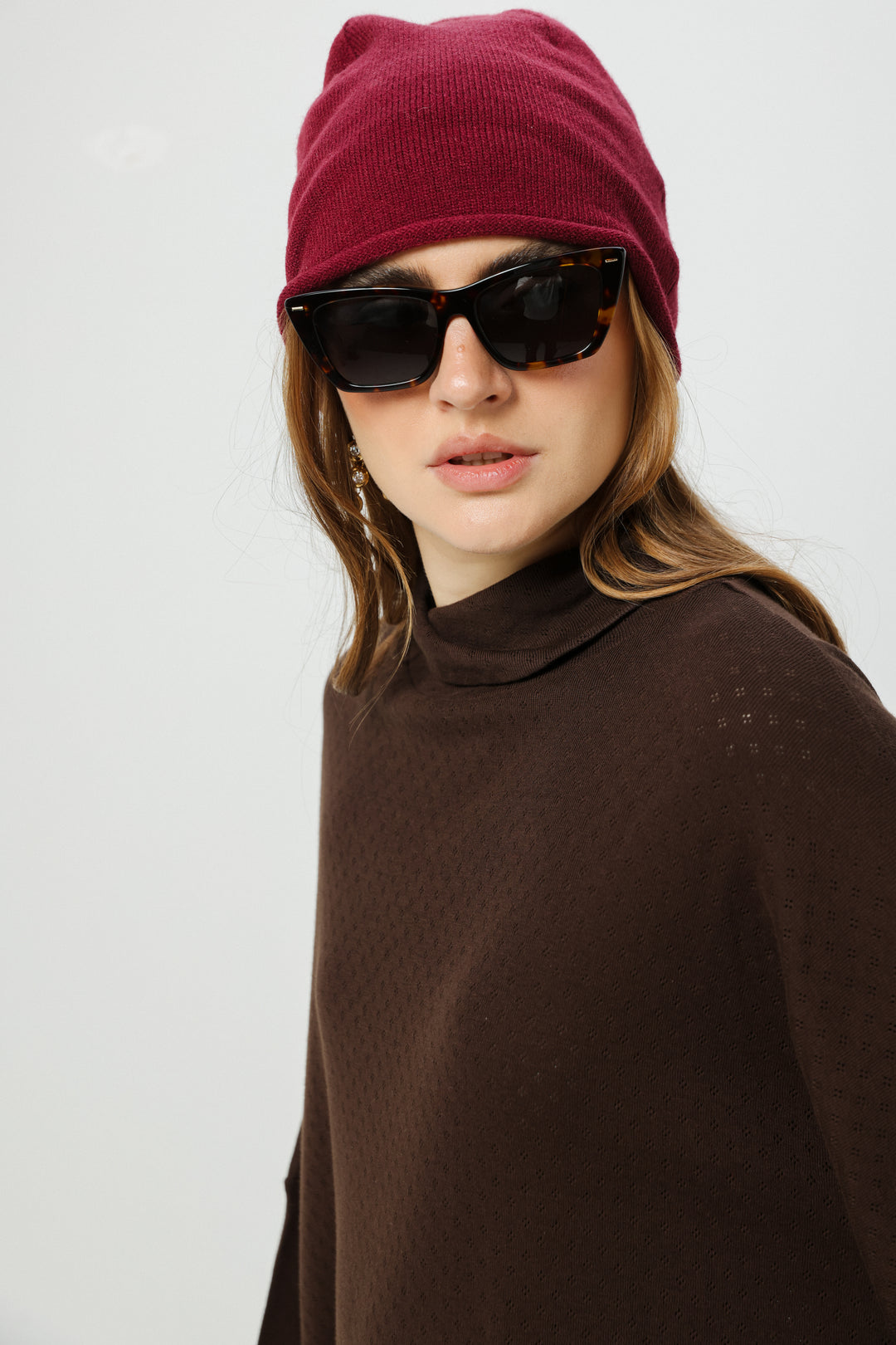 כובע סריג אדום Wine Beanie
