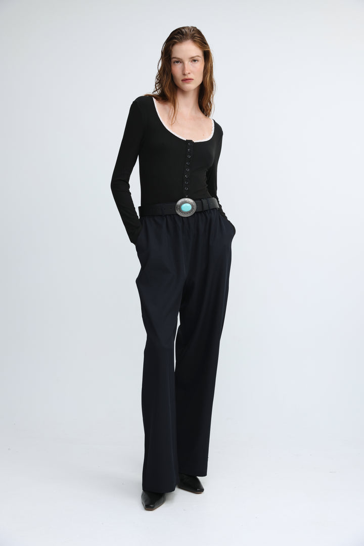 Associate Black/White Shirt