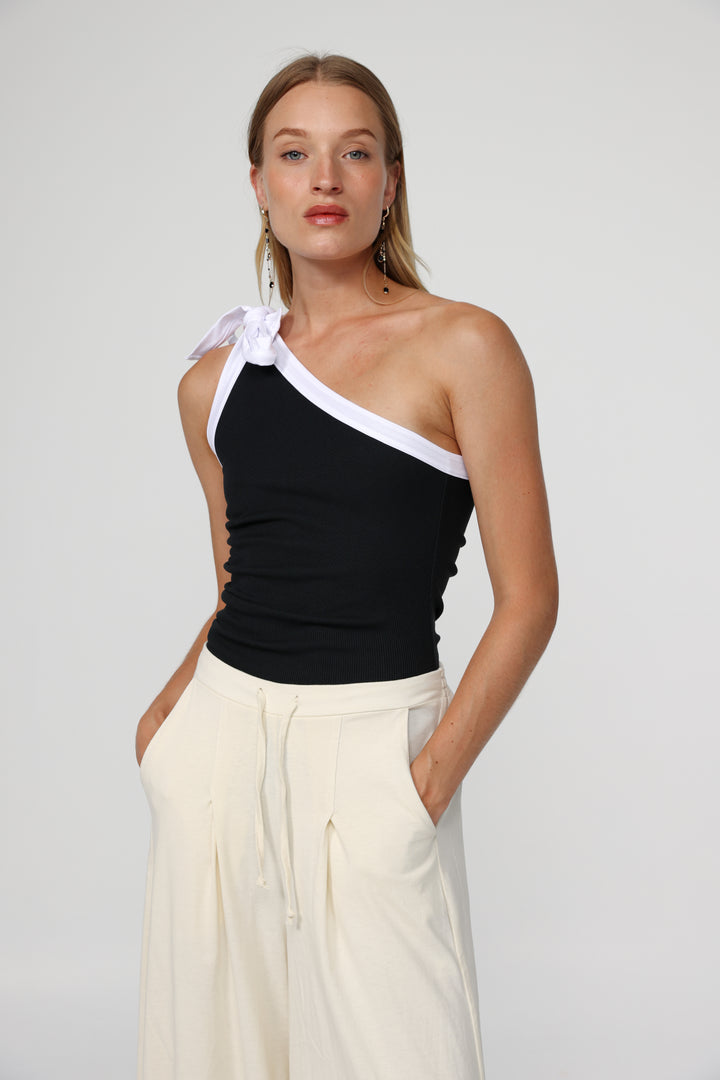 Tie Black&White One Shoulder Top