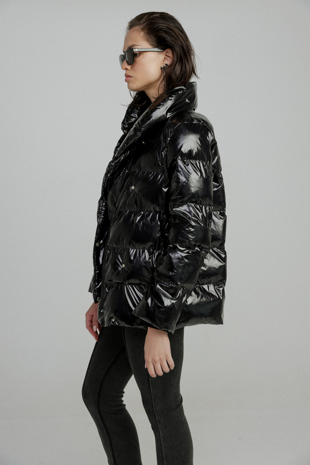 Quilted Black Coat מעיל שחור מרופד לאישה