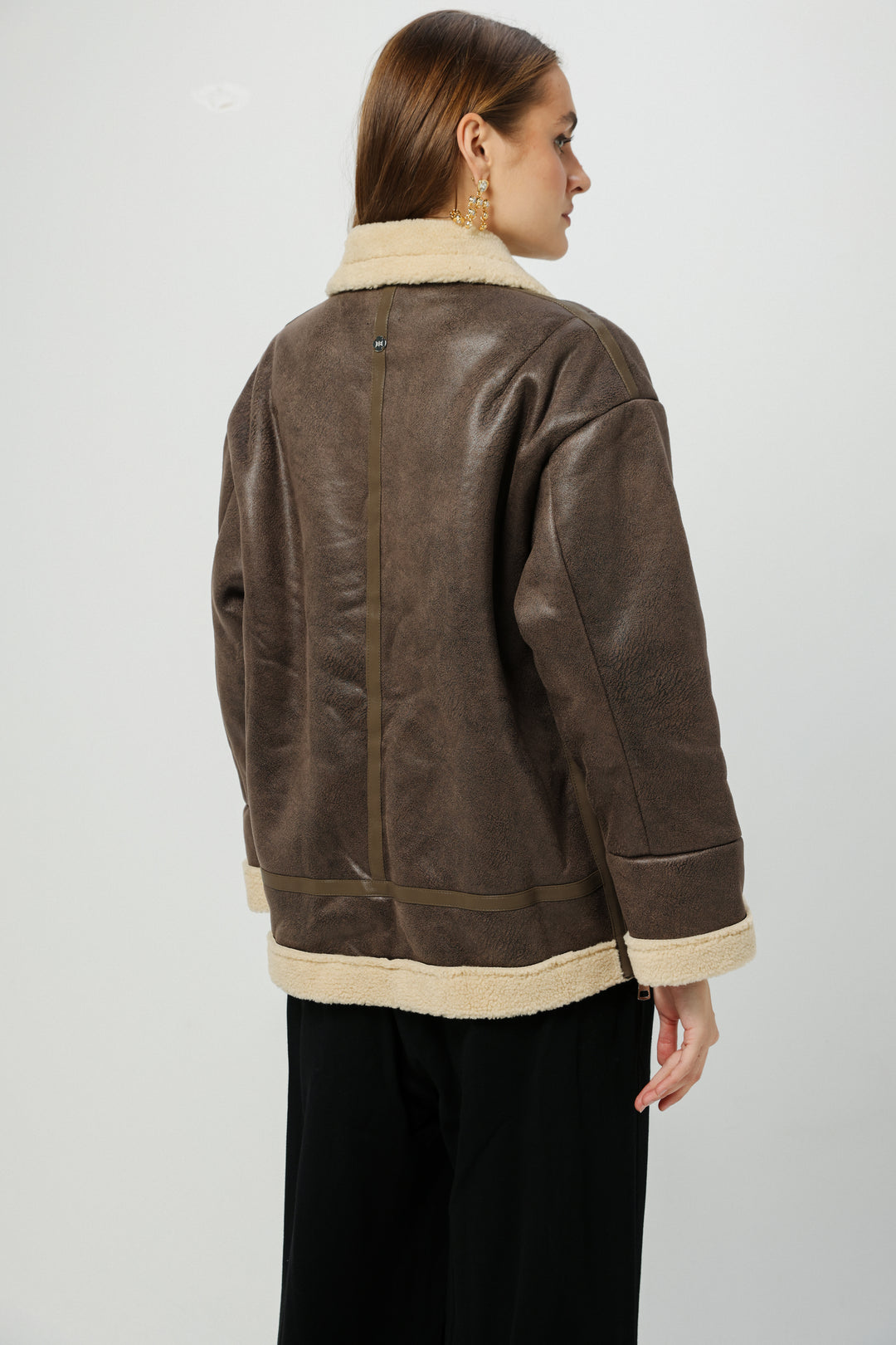 מעיל דמוי עור חום גב Faux Leather Brown Coat
