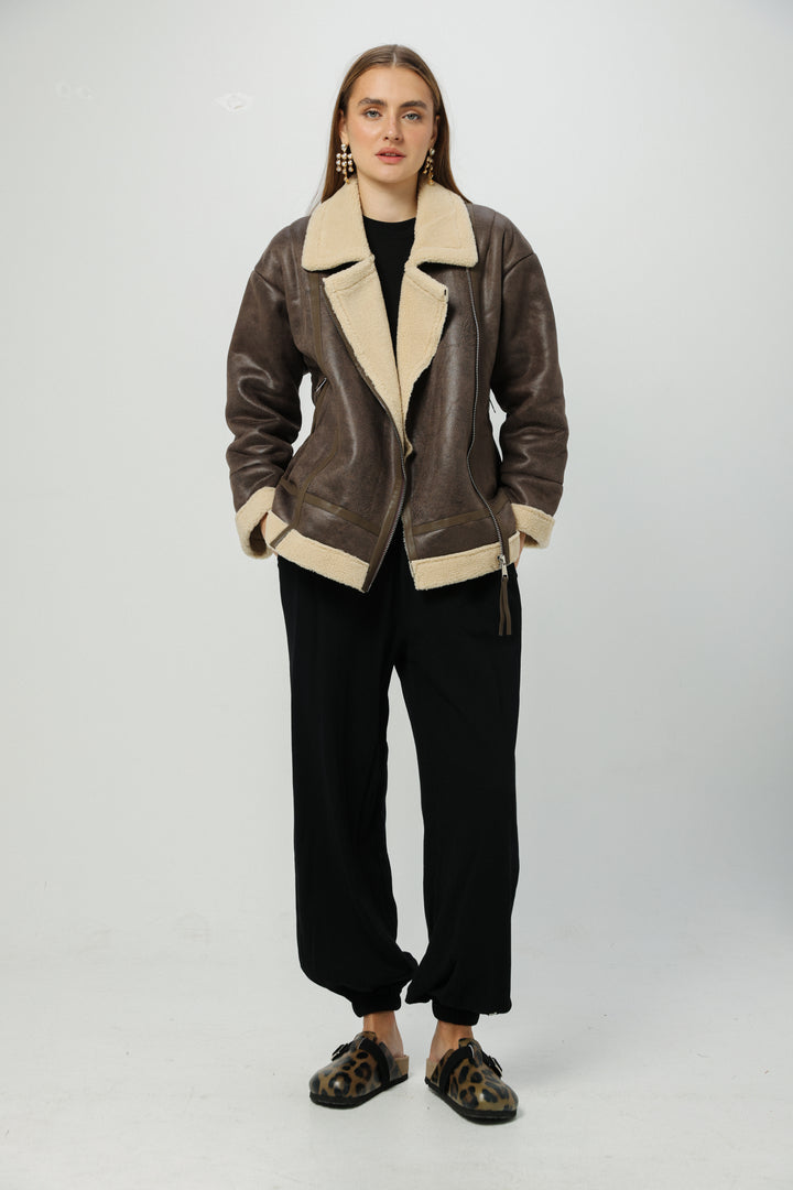 מעיל יוקרתי דמוי עור בצבע חום Faux Leather Brown Coat